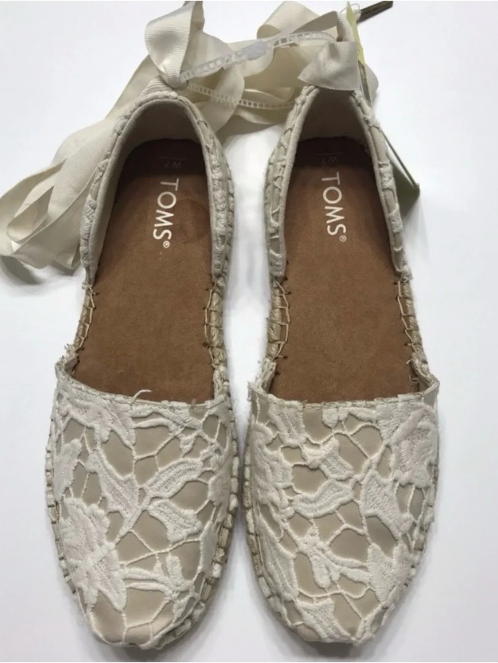 Toms color underlay